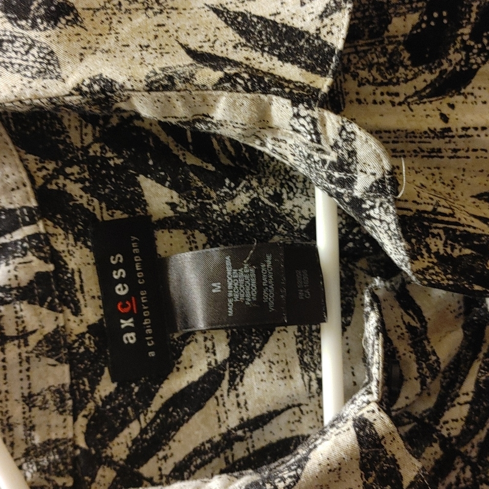 Axcess button down shirt - Picture 2 of 4